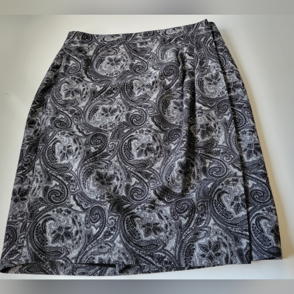 Talbots Wool Blend Paisley Print Wrap Skirt Size 6 Black